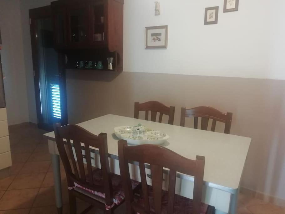 Villetta A Schiera Nei Pressi Del Mare ลีวอร์โน ภายนอก รูปภาพ