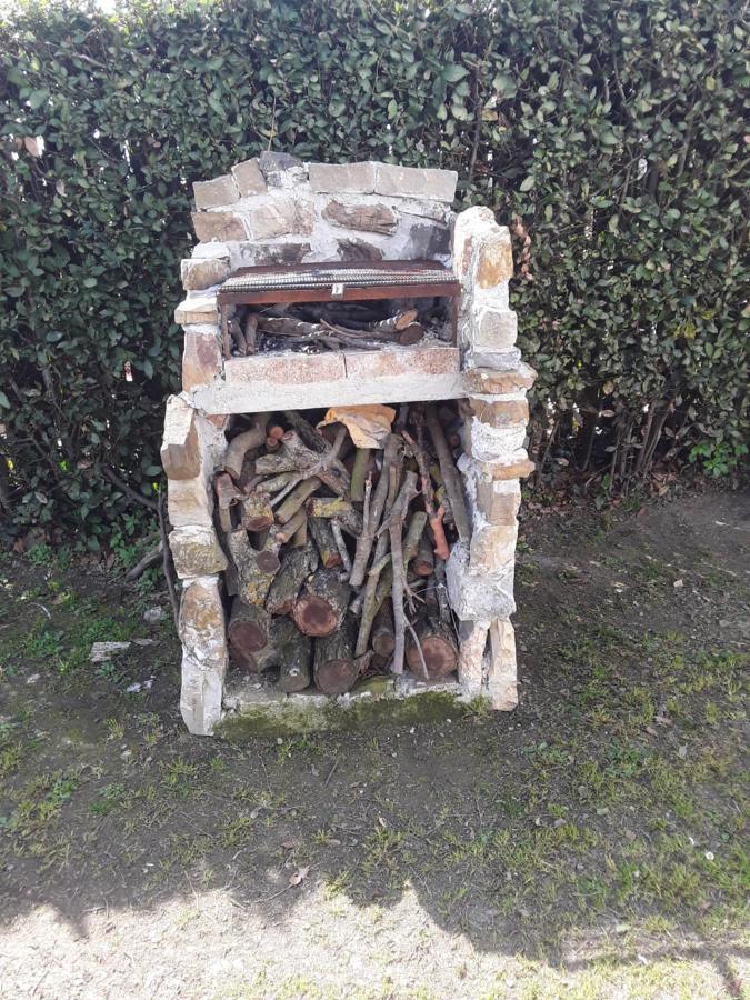 Villetta A Schiera Nei Pressi Del Mare ลีวอร์โน ภายนอก รูปภาพ